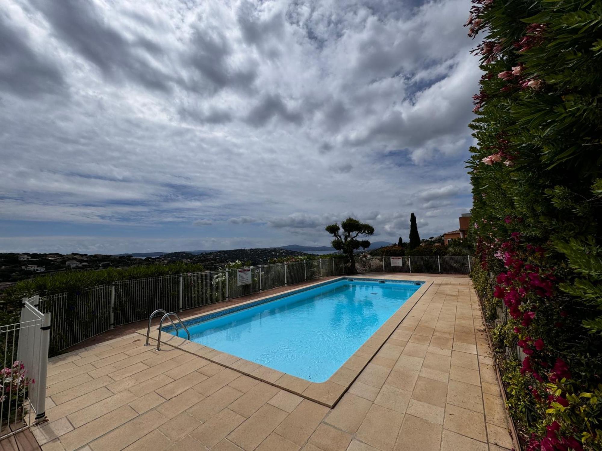 Les Cigales, Superbe Vue - Golfe De Sainte-Maxime Daire Dış mekan fotoğraf